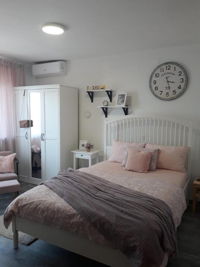 Vesna Rooms Crikvenica Exterior photo